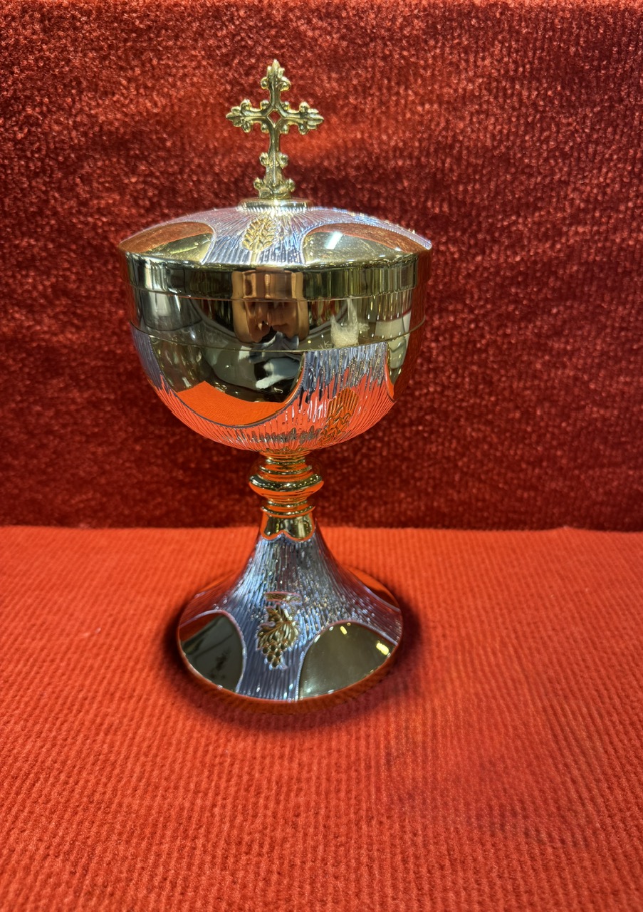 202*. Bình đựng bánh thánh thể (11*23)cm
