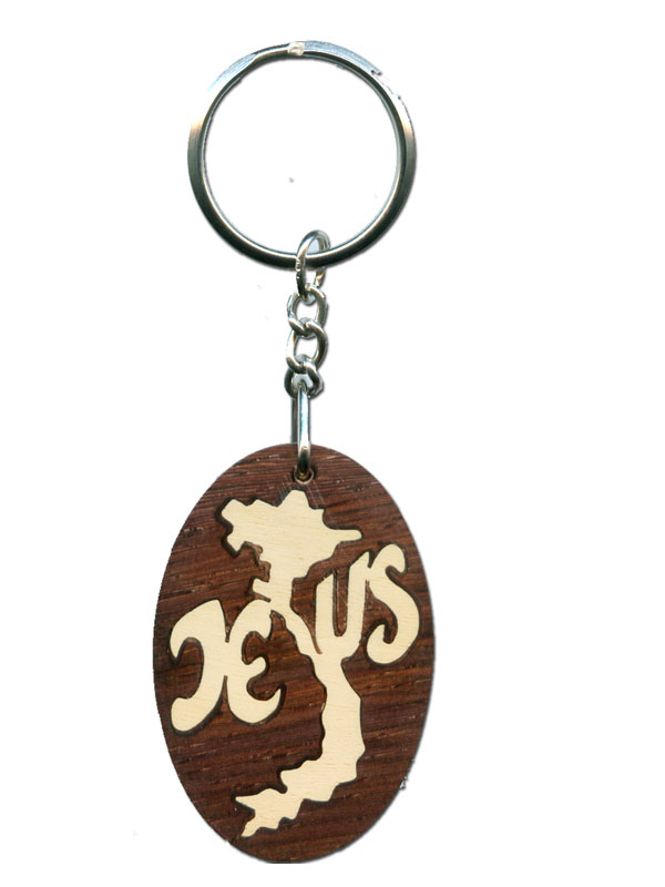 9. MK gỗ oval chữ Jesus + bản đồ (dán)